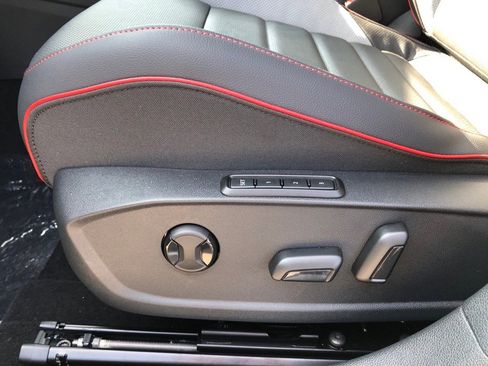 New 2025 Volkswagen GTI SE image 13