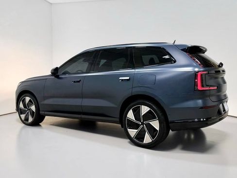 Used 2025 Volvo EX90 Ultra AWD/4WD image 23