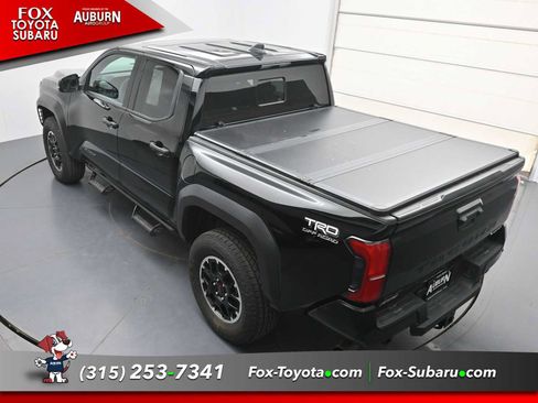 Used 2025 Toyota Tacoma TRD Off-Road AWD/4WD image 28