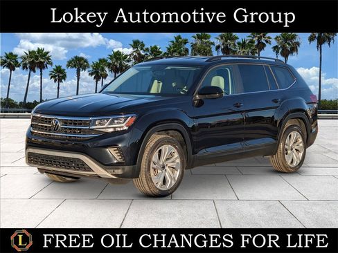 Certified 2022 Volkswagen Atlas SE image 1