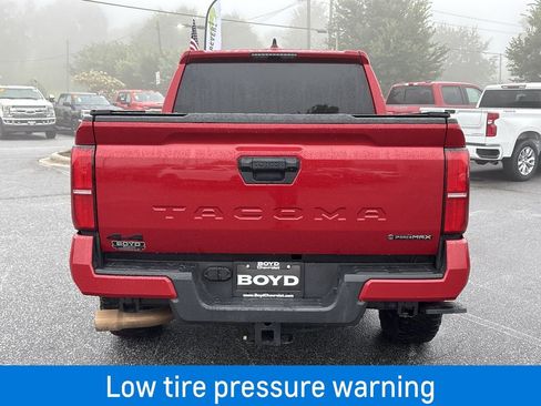 Used 2024 Toyota Tacoma TRD Sport image 8