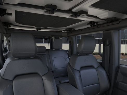 New 2025 Ford Bronco Badlands image 12