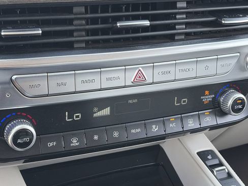 Used 2021 Kia Telluride SX FWD image 26
