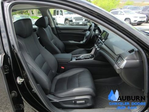 Used 2019 Honda Accord EX-L image 11