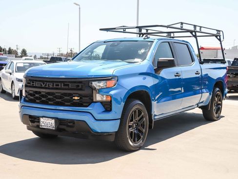 Used 2023 Chevrolet Silverado 1500 Custom AWD/4WD image 3