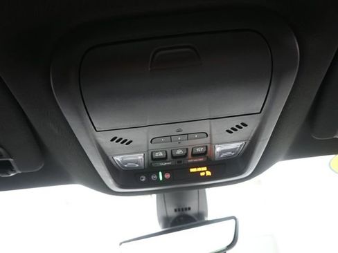 Used 2023 Buick Enclave Essence w/ Experience Buick Package image 12