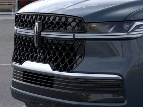 New 2026 Lincoln Navigator L Reserve w/ Jet Appearance Package image 17