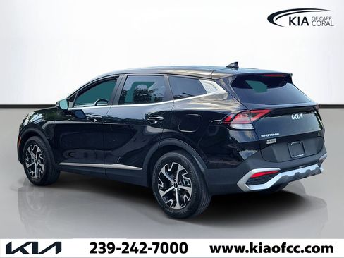 Used 2025 Kia Sportage EX FWD image 4
