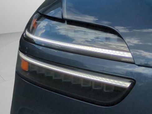 New 2026 Genesis GV70 2.5T Select image 9