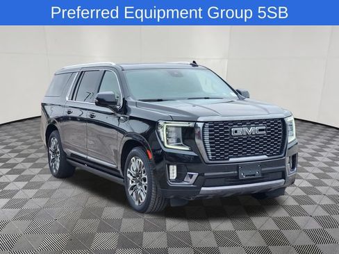 Used 2023 GMC Yukon XL Denali Ultimate AWD/4WD image 2