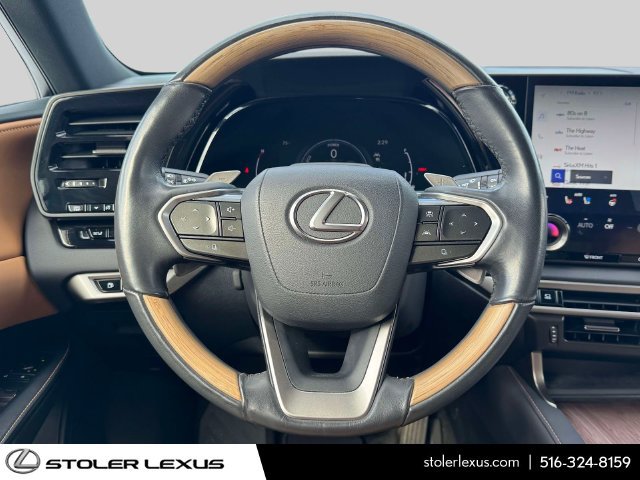Used 2023 Lexus RX 350 w/ Accessory Package (2T) AWD/4WD image 19