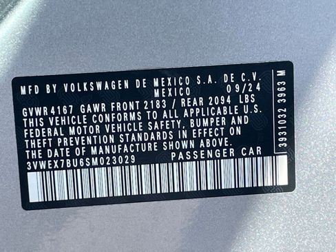 Used 2025 Volkswagen Jetta SE image 29