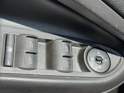 Used 2018 Ford Escape SE w/ SE Sport Appearance Package AWD/4WD image 34