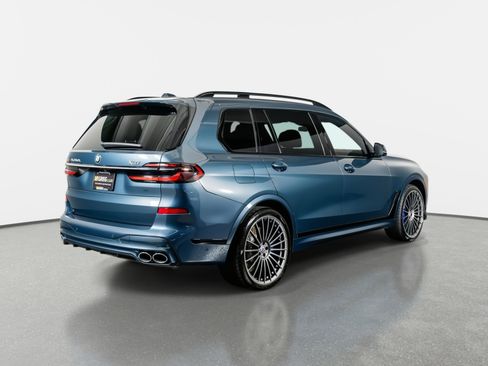 Used 2025 BMW ALPINA XB7 AWD/4WD image 9