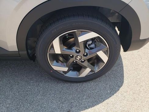 New 2025 Hyundai Venue SEL image 21