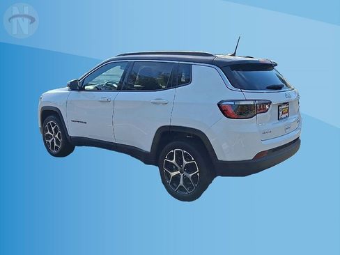 Used 2025 Jeep Compass Limited AWD/4WD image 6