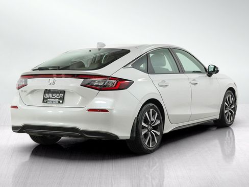 Used 2024 Honda Civic EX-L image 5