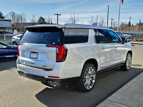 New 2026 GMC Yukon XL Denali w/ Denali Reserve Package image 5