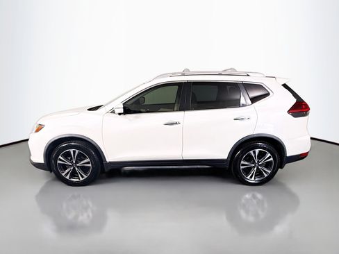 Used 2019 Nissan Rogue SV w/ Premium Package image 6