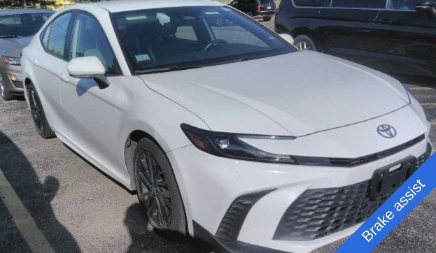 Used 2025 Toyota Camry SE FWD image 6