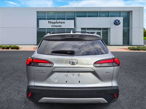 Used 2022 Toyota Corolla Cross XLE FWD image 6