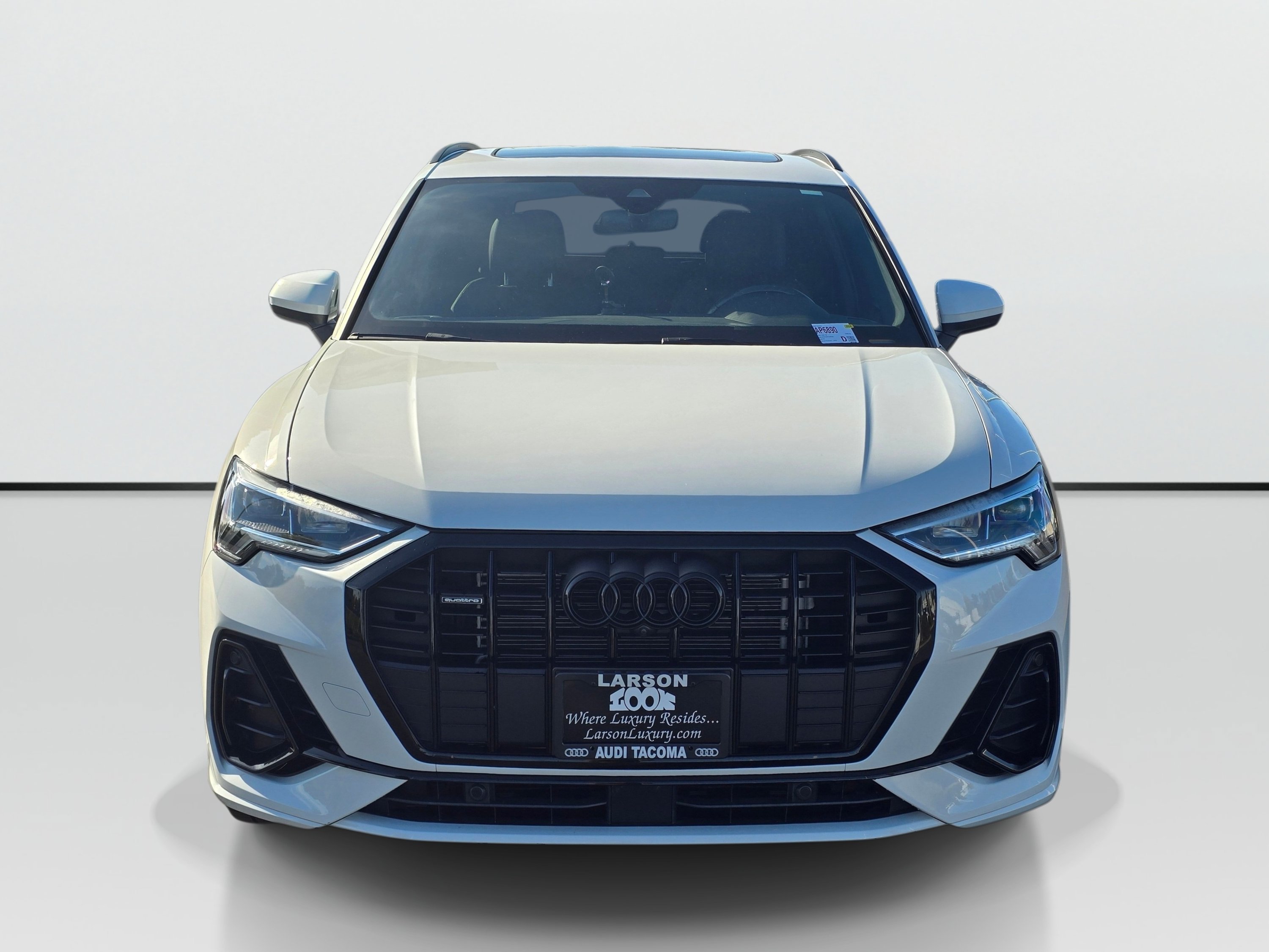 Used 2023 Audi Q3 2.0T Premium Plus w/ Premium Plus Package AWD/4WD image 8