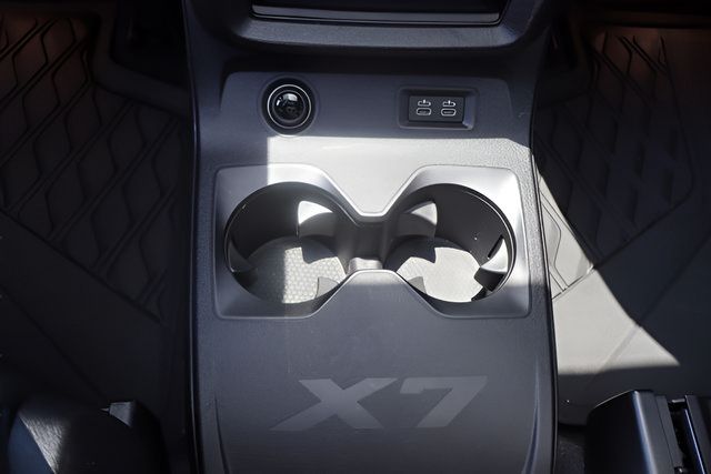 Used 2025 BMW X7 M60i w/ Executive Package AWD/4WD image 38
