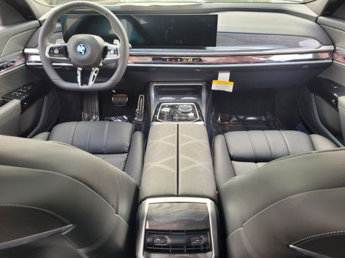New 2025 BMW 750e xDrive image 13