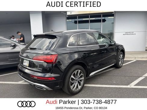 Used 2023 Audi Q5 2.0T Premium w/ Convenience Package AWD/4WD image 3