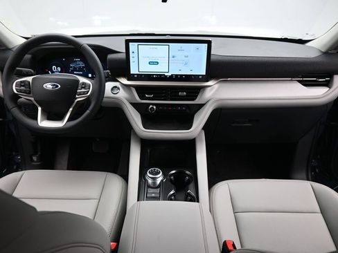 New 2026 Ford Explorer Active w/ Active Comfort Package image 19