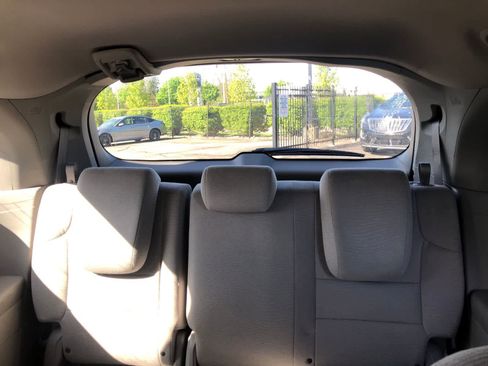 Used 2012 Honda Odyssey LX image 6