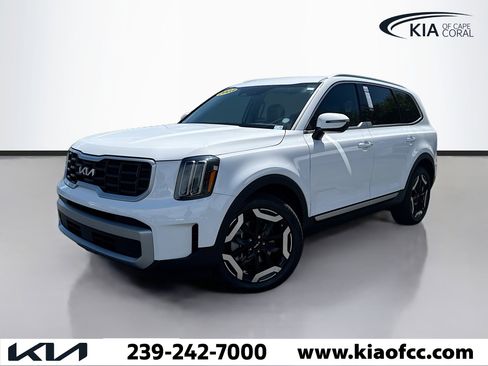 Certified 2023 Kia Telluride S image 1