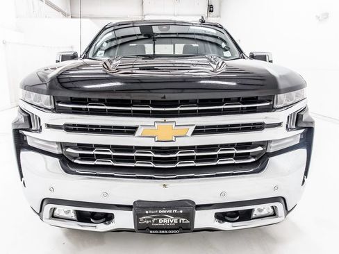 Used 2019 Chevrolet Silverado 1500 LTZ w/ LTZ Premium Package RWD image 10