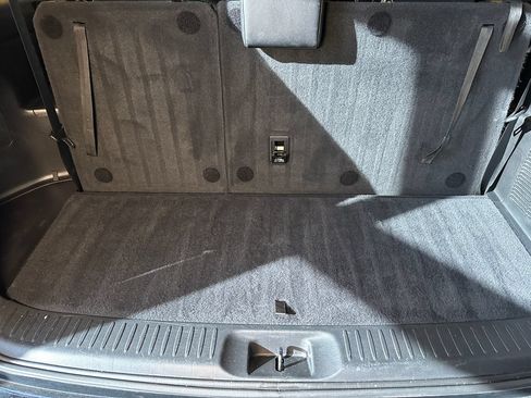 Used 2019 Toyota Highlander SE AWD/4WD image 23