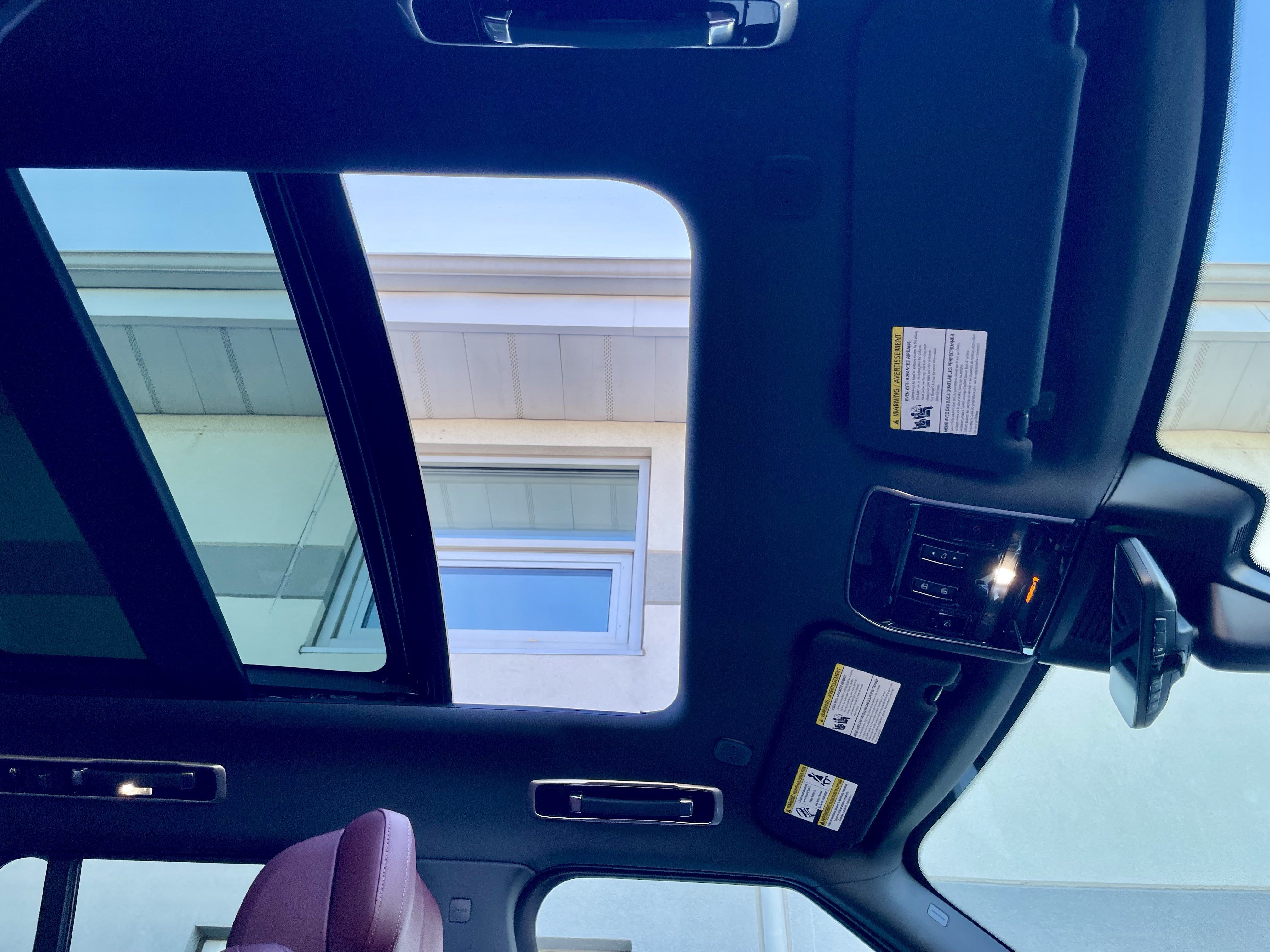 New 2026 Land Rover Range Rover Autobiography AWD/4WD image 17
