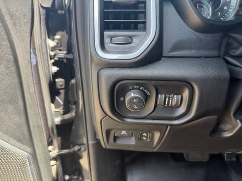 Used 2020 RAM 1500 Laramie w/ Sport Appearance Package AWD/4WD image 19