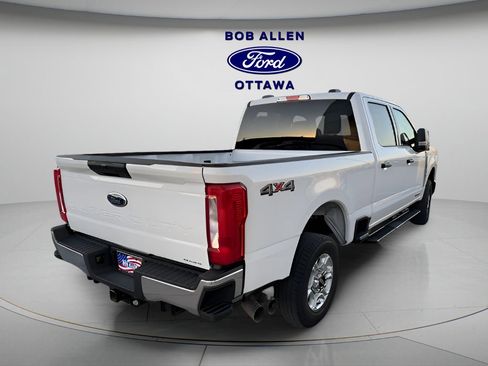 Used 2025 Ford F250 XLT AWD/4WD image 11