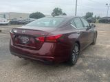 Used 2023 Nissan Altima 2.5 SV image 5