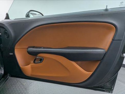 Used 2020 Dodge Challenger SRT Hellcat w/ Plus Package image 18