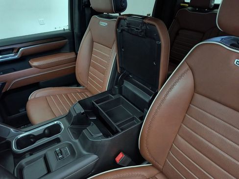 Used 2024 GMC Sierra 3500 Denali Ultimate AWD/4WD image 29
