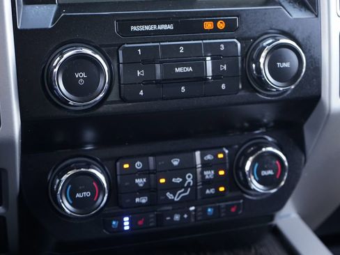 Used 2021 Ford F350 Lariat w/ Lariat Ultimate Package AWD/4WD image 32