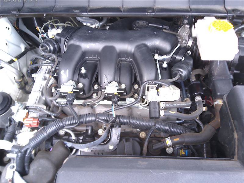 Used 2025 Nissan Pathfinder SV AWD/4WD image 26