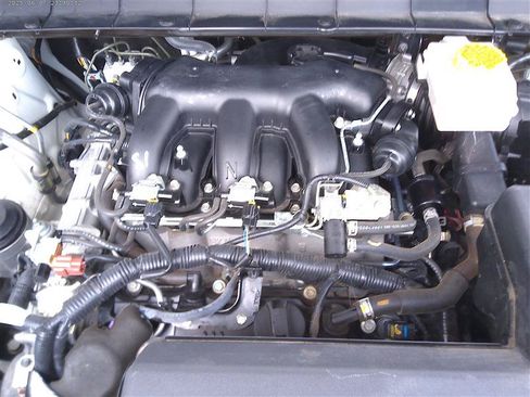 Used 2025 Nissan Pathfinder SV AWD/4WD image 26
