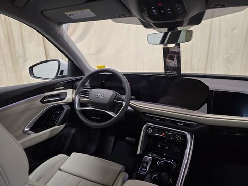 New 2025 Audi Q5 Prestige image 35