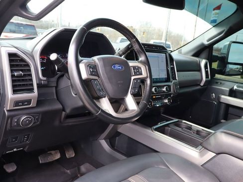 Used 2022 Ford F350 Platinum image 5
