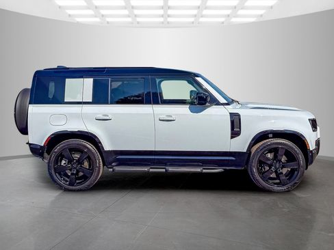 New 2026 Land Rover Defender 110 X-Dynamic SE AWD/4WD image 6