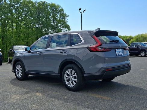 Used 2024 Honda CR-V LX image 4