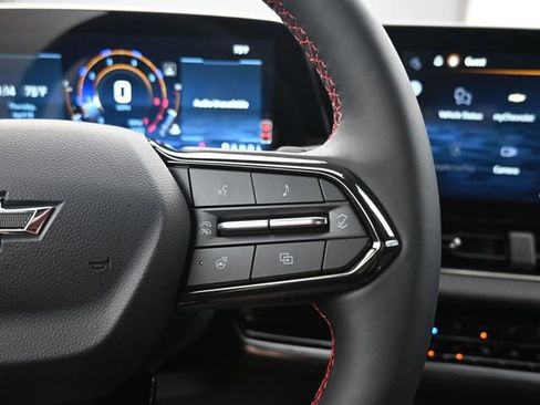 New 2026 Chevrolet Equinox RS w/ Convenience Package III FWD image 16