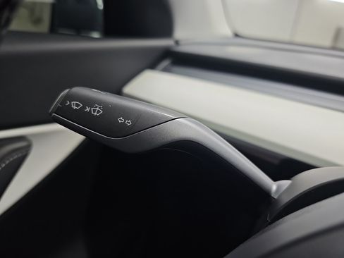 Used 2021 Tesla Model Y Performance AWD/4WD image 25