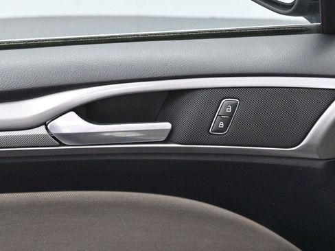 Used 2020 Ford Fusion S FWD image 11